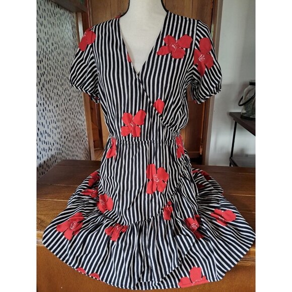 Madewell Dresses & Skirts - Madewell Red White Black Floral Faux Wrap Dress Size 8